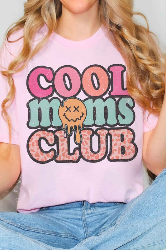 COOL MOMS CLUB GRAPHIC TEE