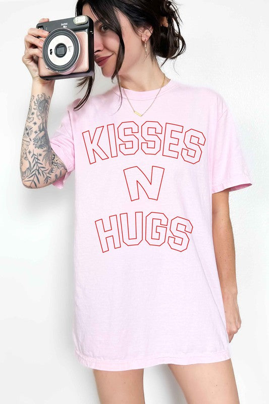 KISSES AND HUGS VALENTINES GRAPHIC TEE